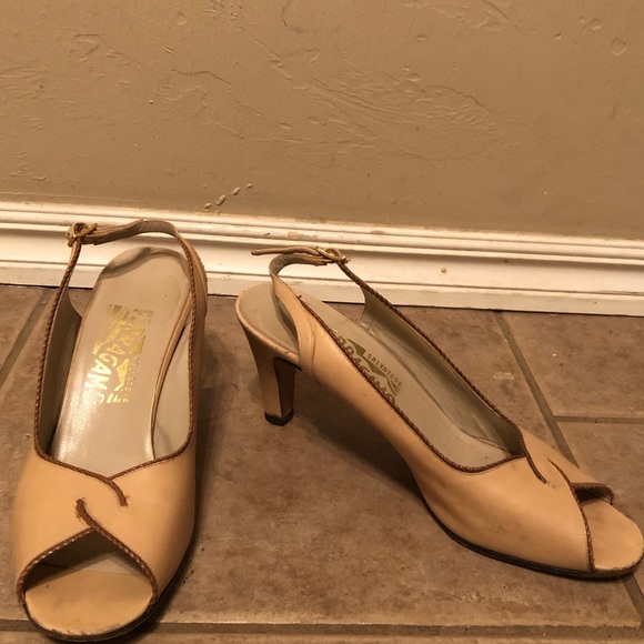 Salvatore Ferragamo Slingback Heels Nude Sz 8.5 - Picture 6 of 9
